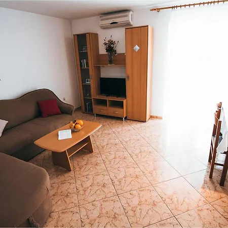 Awesome Apartment In Vodice With Kitchen Apartment *